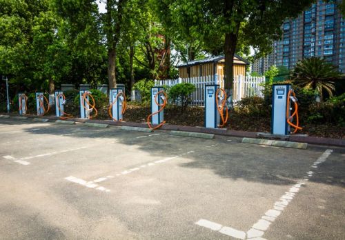 56. Laadvoorzieningen in goede banen | Lambert den Dekker